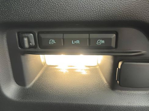 Used 2025 Ford Explorer ST AWD/4WD image 57