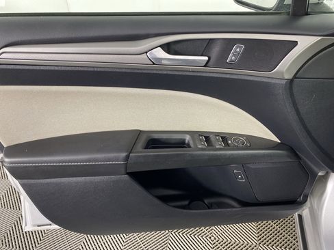 Used 2018 Ford Fusion S image 13