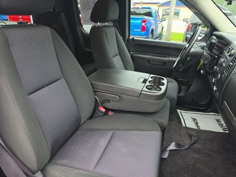 Used 2011 Chevrolet Silverado 1500 LT w/ All-Star Edition AWD/4WD image 24