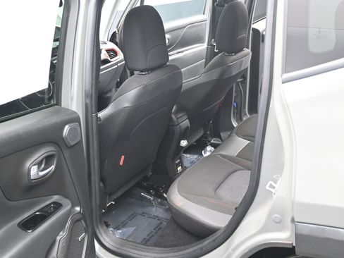 Used 2021 Jeep Renegade Trailhawk w/ Sun & Sound Group image 6