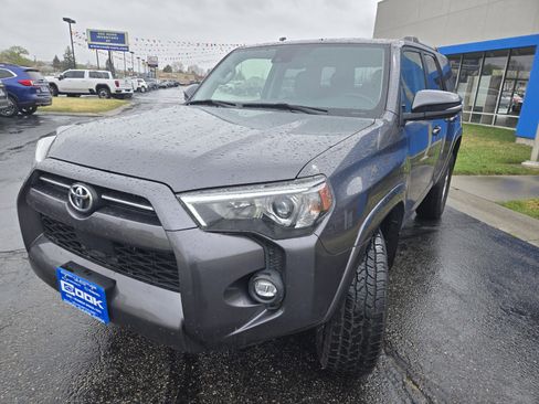 Used 2023 Toyota 4Runner SR5 Premium w/ Moonroof Package image 7