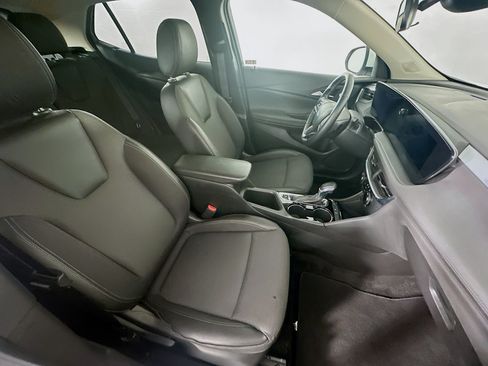 Used 2025 Buick Encore GX Preferred FWD image 29