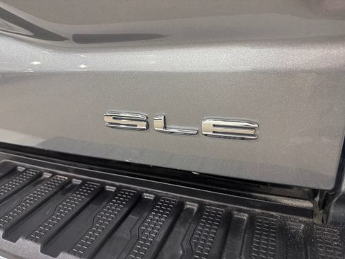 Used 2024 GMC Sierra 1500 SLE AWD/4WD image 35