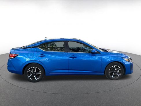 Used 2025 Nissan Sentra SV image 8