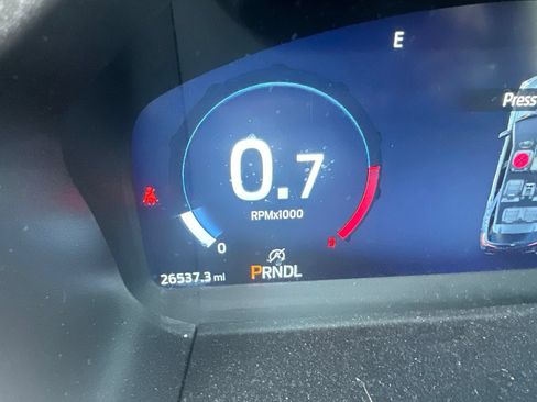 Used 2025 Ford Explorer Active RWD image 11