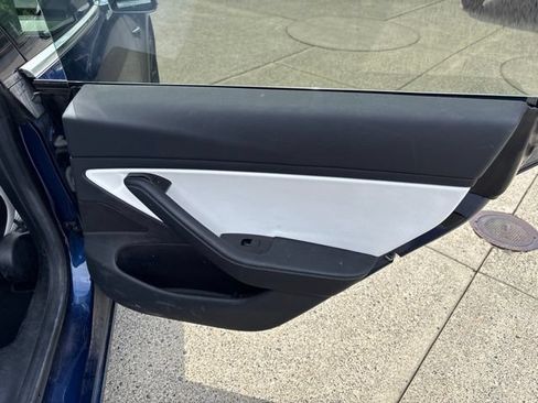 Used 2018 Tesla Model 3 Long Range AWD/4WD image 35