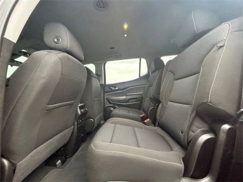 Used 2023 GMC Acadia SLE w/ Driver Convenience Package image 12