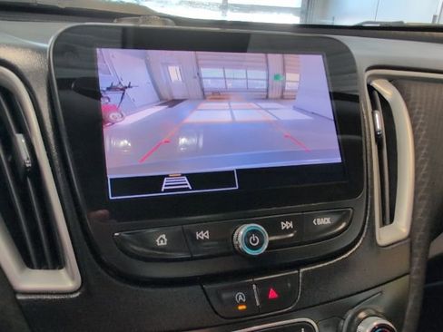 Used 2023 Chevrolet Malibu LT FWD image 23