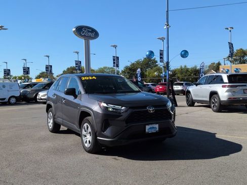 Used 2024 Toyota RAV4 LE FWD image 2