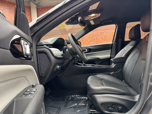 Used 2023 Jeep Compass Limited AWD/4WD image 22