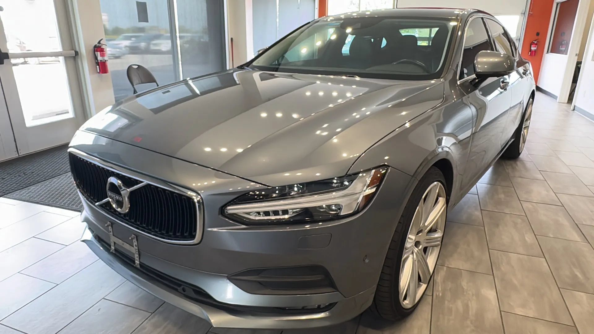 Used 2018 Volvo S90 T6 Momentum AWD/4WD image 8