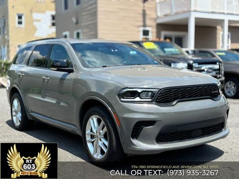Used 2024 Dodge Durango GT AWD/4WD image 3