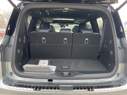 New 2026 INFINITI QX80 SPORT w/ Sport Exterior Package image 24