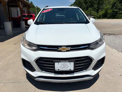 Used 2018 Chevrolet Trax LT w/ LT Convenience Package AWD/4WD image 6