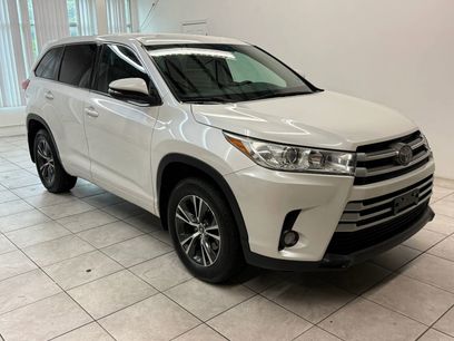 Used 2017 Toyota Highlander Plus w/ Carpet Mat Package