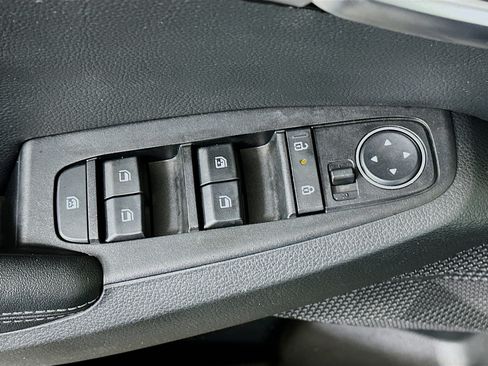 Used 2025 Kia Seltos S FWD image 15