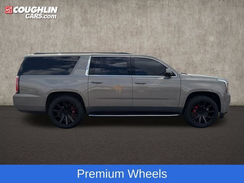 Used 2019 GMC Yukon XL SLT AWD/4WD image 11