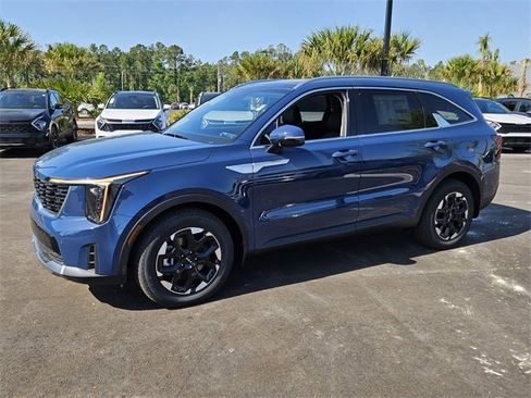 New 2025 Kia Sorento S w/ Panoramic Sunroof Package image 2