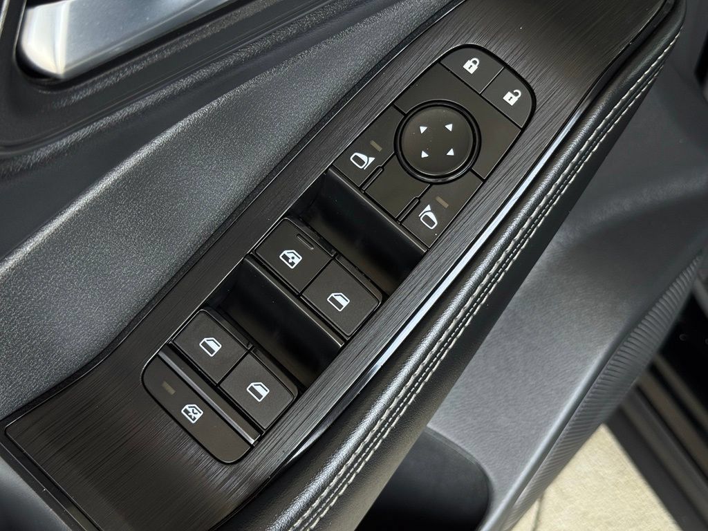 Used 2023 Nissan Rogue SV w/ SV Premium B Package FWD image 29