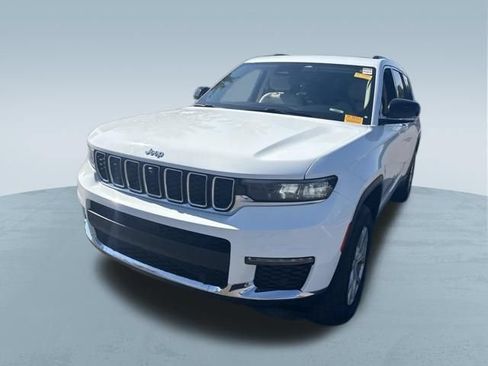 Used 2022 Jeep Grand Cherokee L Limited w/ Luxury Tech Group II AWD/4WD image 3