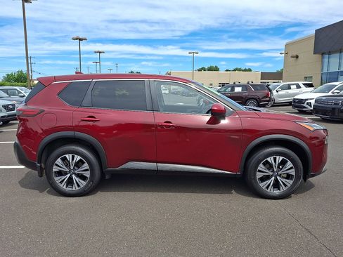 Used 2023 Nissan Rogue SV AWD/4WD image 7