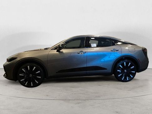 New 2026 Toyota Crown Platinum image 2