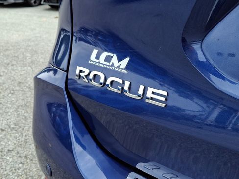 Used 2019 Nissan Rogue SV AWD/4WD image 29