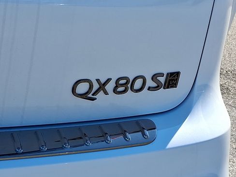 New 2026 INFINITI QX80 4WD image 23
