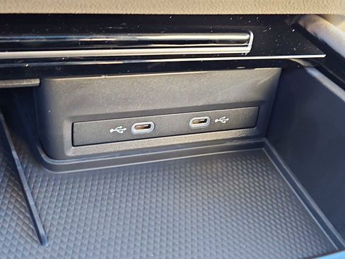 New 2026 Volkswagen Atlas SE image 18