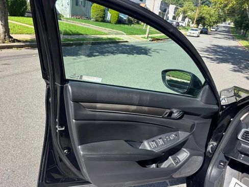 Used 2019 Honda Accord LX image 8