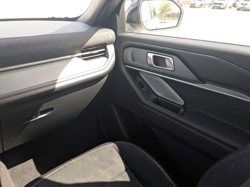 Used 2025 Ford Explorer ST AWD/4WD image 22