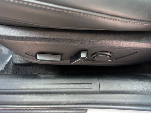 Used 2024 Kia Sorento S FWD image 22