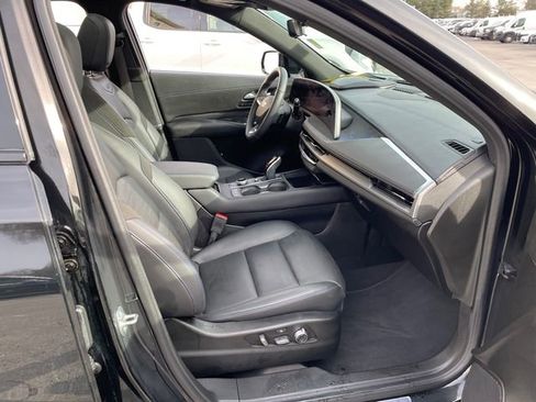 Used 2024 Cadillac XT4 Sport image 44
