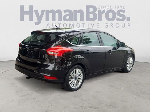 Used 2015 Ford Focus Titanium FWD image 3