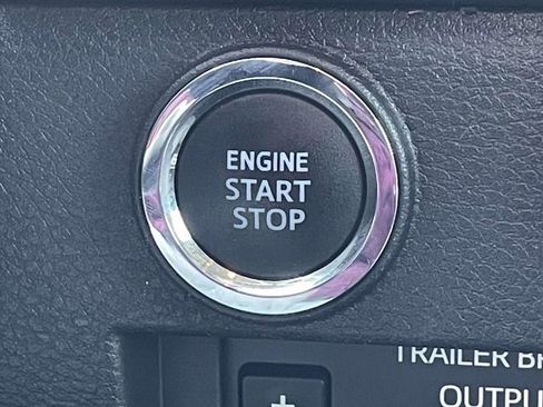 Used 2021 Toyota Tundra SR5 image 27