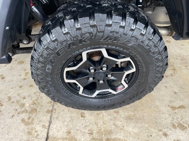 Used 2021 Jeep Gladiator Sport AWD/4WD image 9