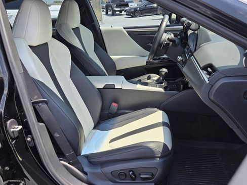 Certified 2022 Lexus ES 350 F Sport w/ Accessory Package 2 FWD image 15