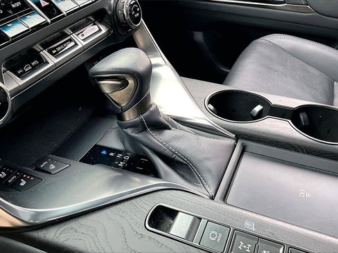 Used 2024 Lexus LX 600 4WD w/ Luxury Package image 14