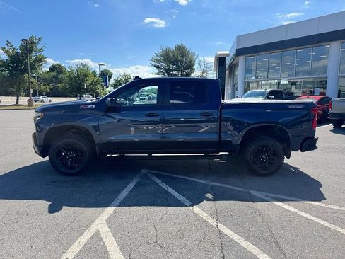 Used 2022 Chevrolet Silverado 1500 LT Trail Boss w/ Bed Protection Package AWD/4WD image 2