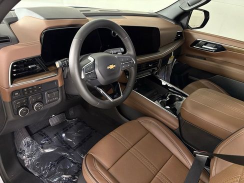 New 2026 Chevrolet Suburban High Country w/ Sun And Tow Package AWD/4WD image 20