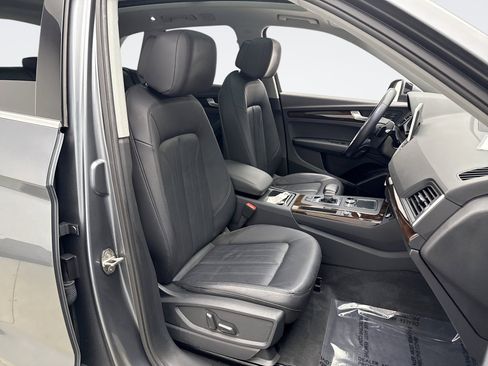 Used 2018 Audi Q5 2.0T Premium Plus w/ Premium Plus Package image 17