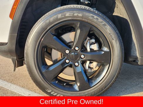 Used 2023 Jeep Grand Cherokee L Laredo AWD/4WD image 20