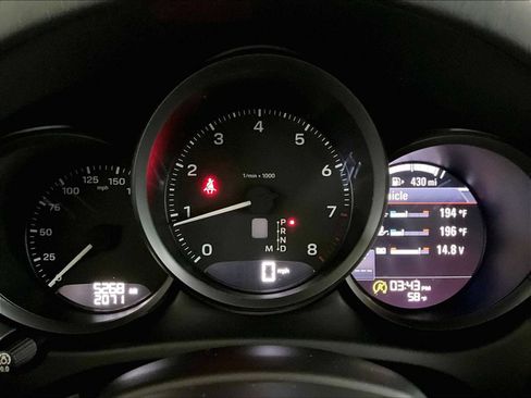 Used 2025 Porsche Macan image 21