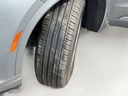 Used 2025 Cadillac XT6 Luxury FWD image 44