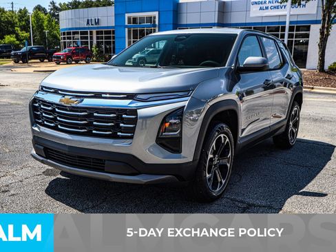 Used 2026 Chevrolet Equinox LT w/ Convenience Package II image 4