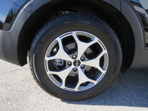 Used 2022 Kia Telluride EX w/ Towing Package image 11