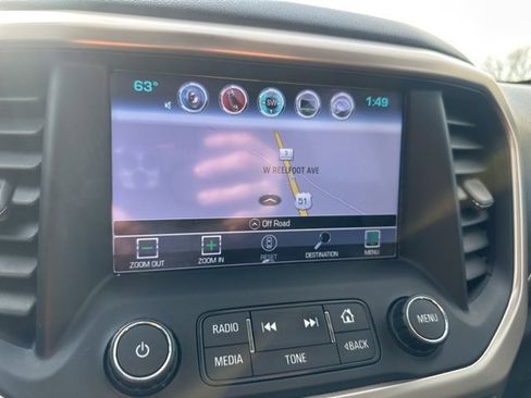 Used 2017 GMC Acadia Denali w/ Technology Package image 4