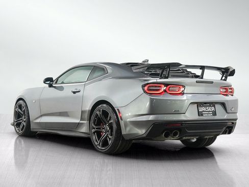 Used 2019 Chevrolet Camaro SS RWD image 3