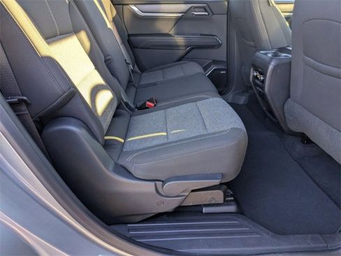 Certified 2025 GMC Acadia Elevation image 37