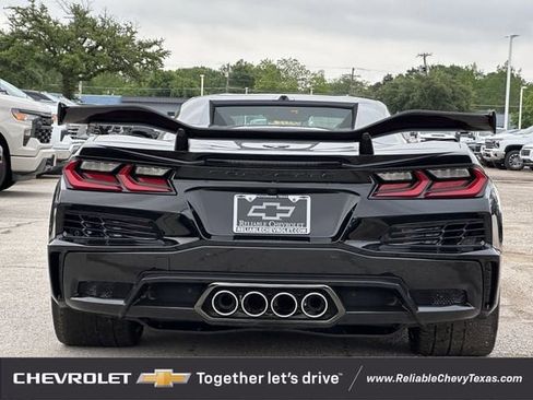 New 2026 Chevrolet Corvette Z06 w/ Z07 Performance Package RWD image 5